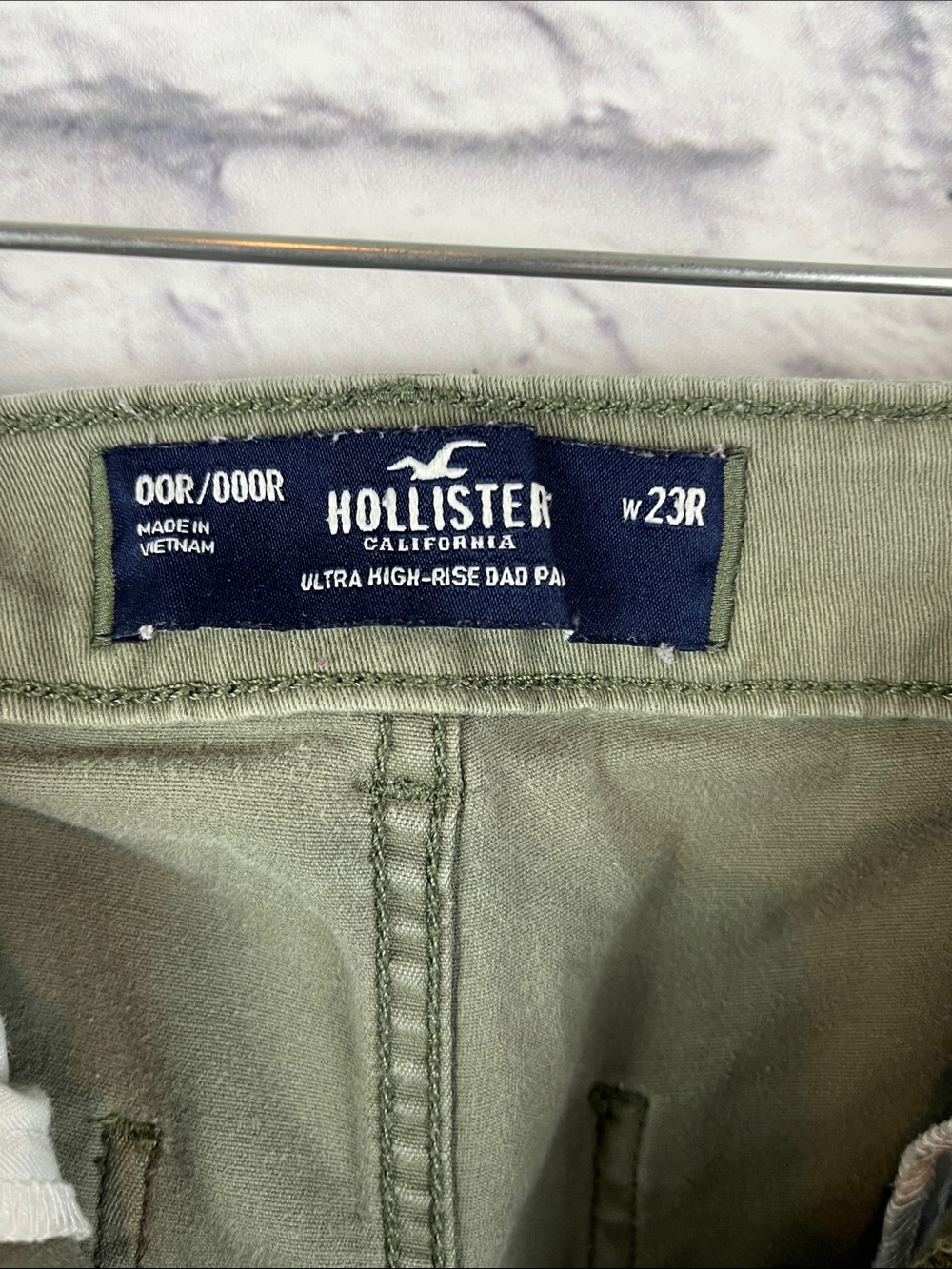 Hollister Ultra High Rise Dad cargo style casual green pants 23R** read - Picture 7 of 8